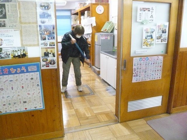 re-P1950325