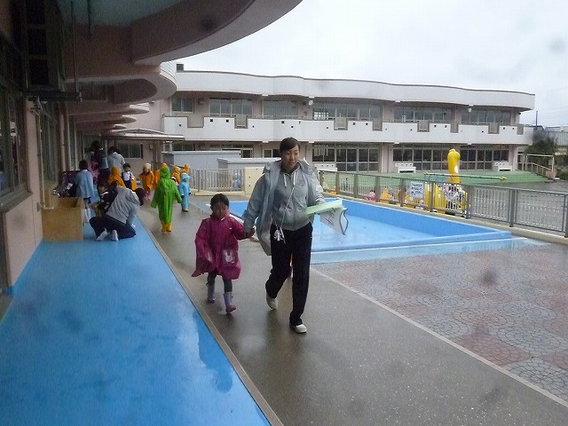 P1810958